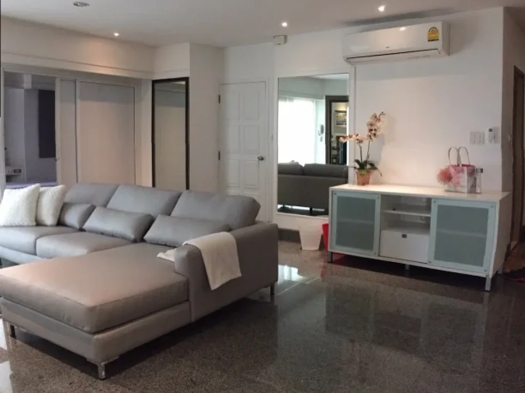 Condo for Rent Fifty-fifth Tower Condo Thonglor 170 sqm close to BTS Thonglor