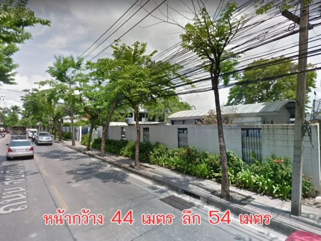 ที่ดินพร้อมสิ่งปลูกสร้าง 613 วา สุขุมวิท 1011 วชิรธรรมสาธิต 35-37