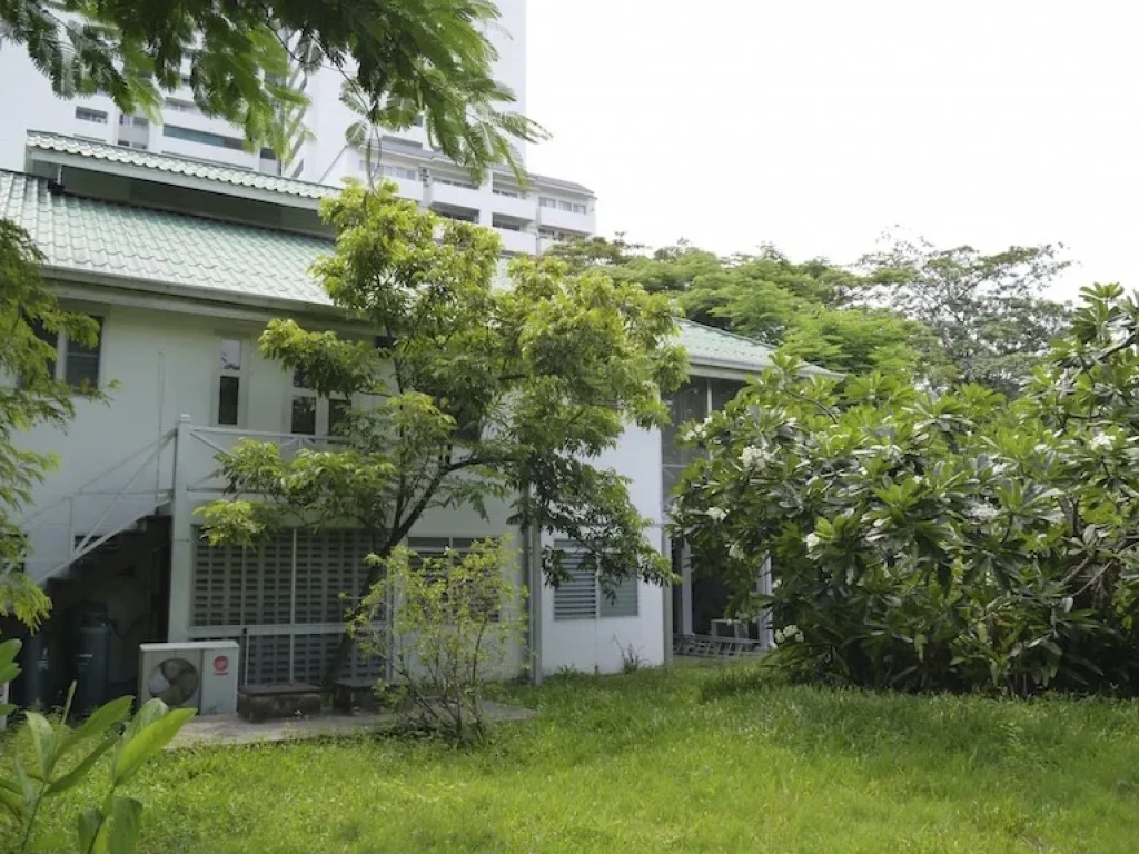 Single house for Rent at Sukhumvit 39