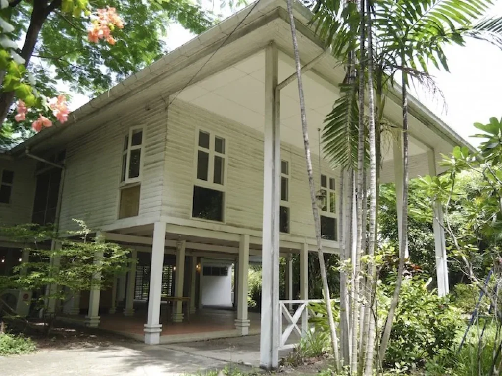 Single house for Rent at Sukhumvit 39