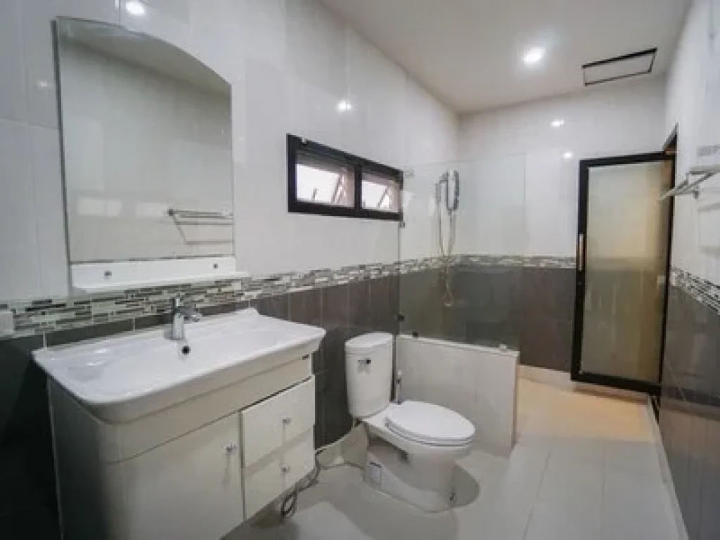 Townhouse For Rent 2 bedroom near Tesco Lotus TBophut KOh SAmui Suratthani fully furnished