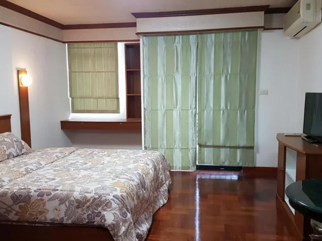 Bangkok property for SALE in silom area 1 bedroom 41 SqM ONLY 5800000 THB