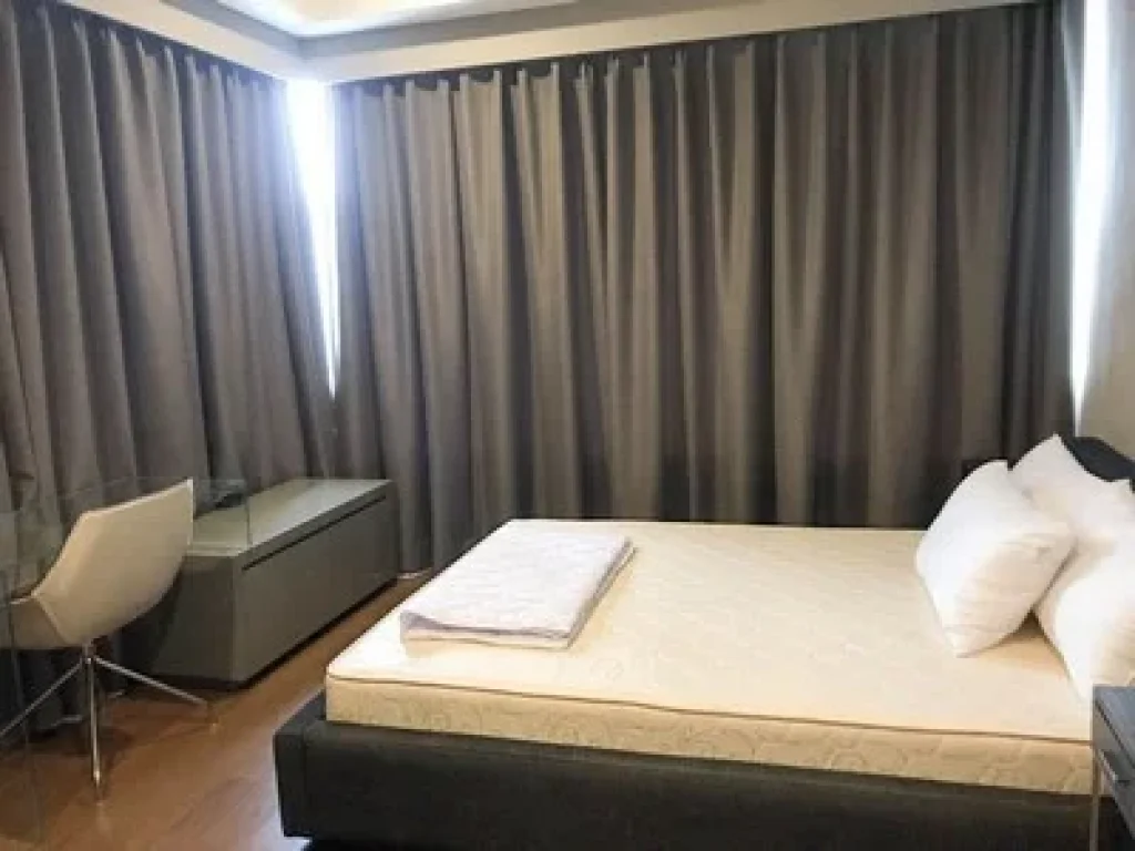 Under Mkt Rental For 2 beds at M-Silom high floor Close to BTS Chongnonsee