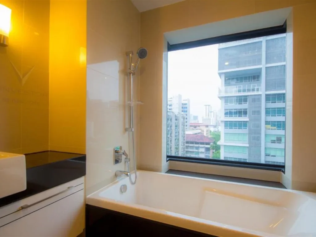 Hot deal Condo for sale Supalai Premier at Asoke 2 bedroom built-in real wood furniture