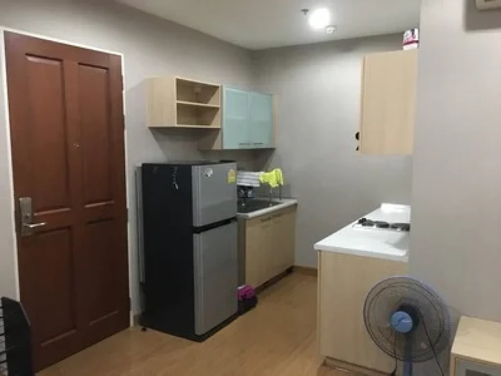 Bedroom for rent at The Complete RAJAPRAROP BTS Victory Monument