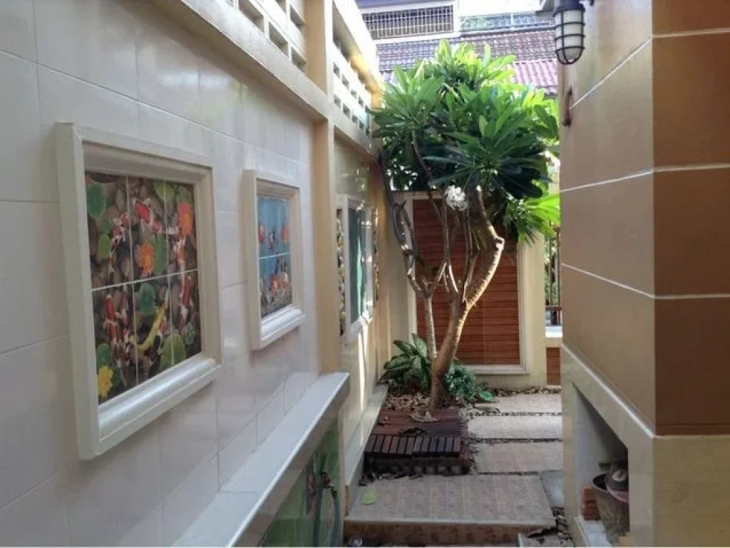 Sale House in Lat Phrao-Chokechai 48 SqWah 4 beds only 87 MB