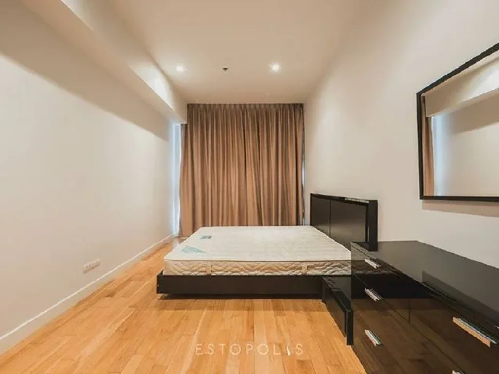 Condo for sale in Sukhumvit 20 Bangkok at Millennium Residence 2 bedrooms 90 SqM on High floor