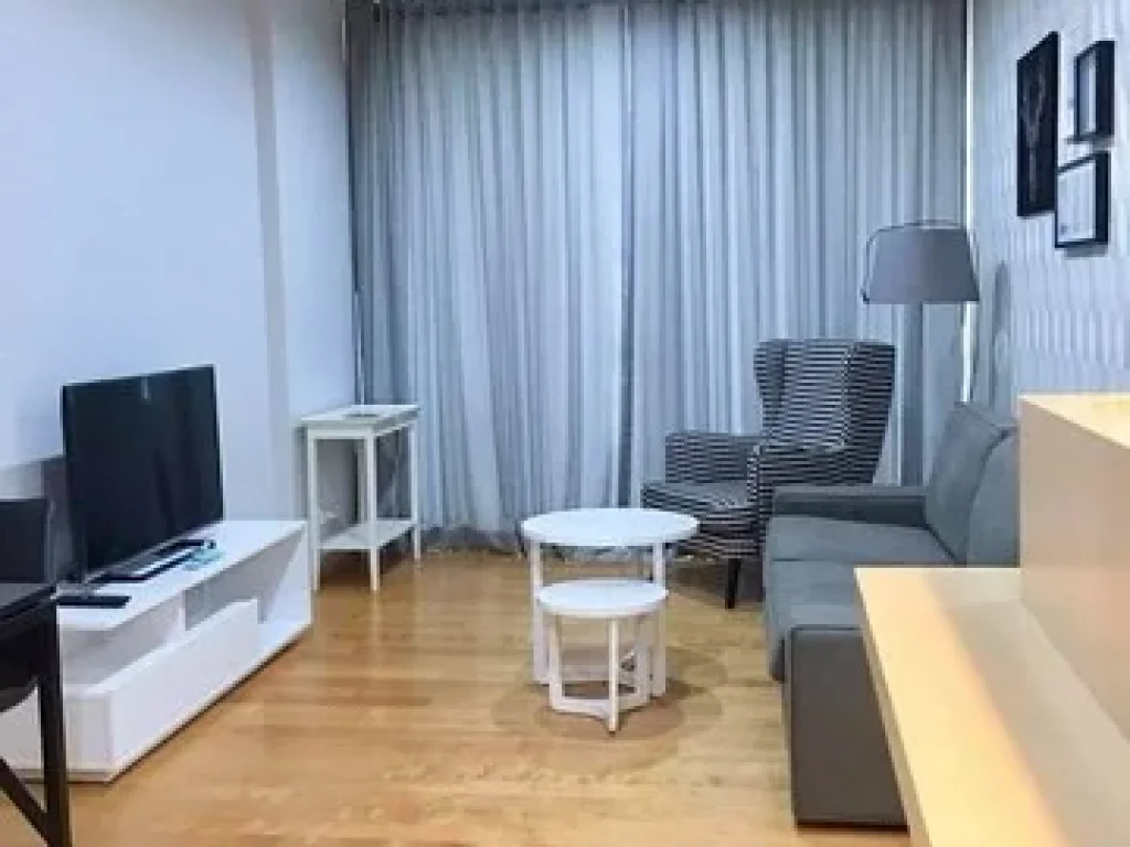 T404 ให้เช่า Villa Rachatewi ใกล้ BTS ราชเทวี ชั้น 9  58 ตรม ห้องมุม เฟอร์ครบ 35000 บาท