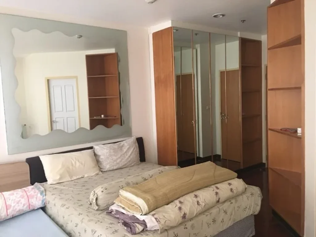 Condo for sell Patumwan Resort closed to BTS Phyathai