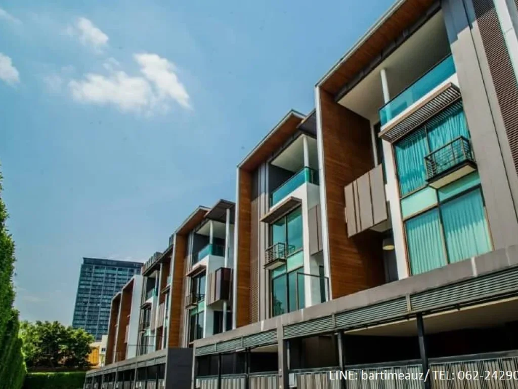 A011 Superluxury most expensive townhome in the heart of Ekamai by Sansiri