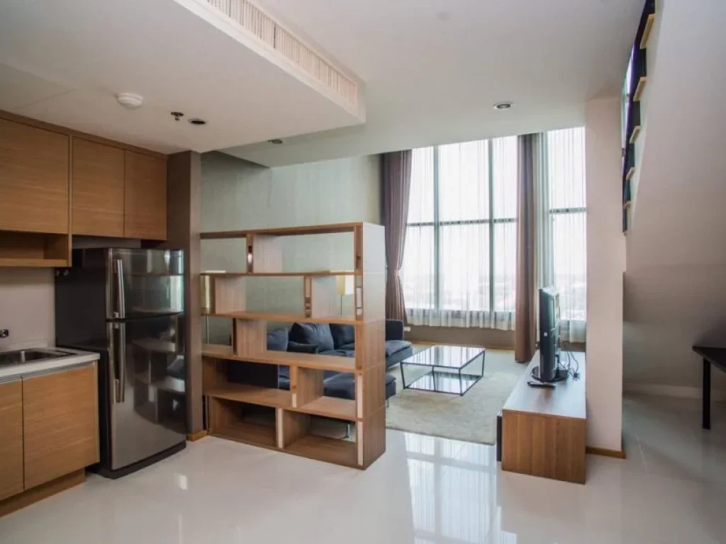 C004 Super Modern Duplex at Emporio on Sukhumvit 24 Super spacious duplex with modern style and huge open space on 20th floor Incredible view