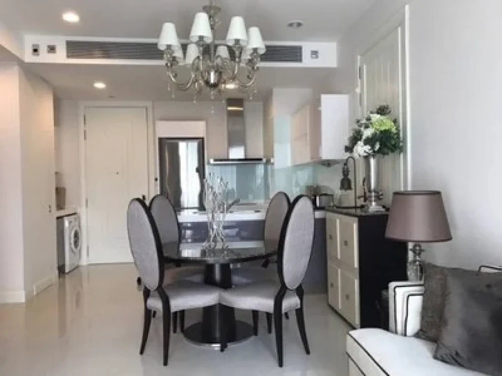 Q Langsuan Condo 2 beds for rent near BTS Ratchadamri and BTS Chid Lom