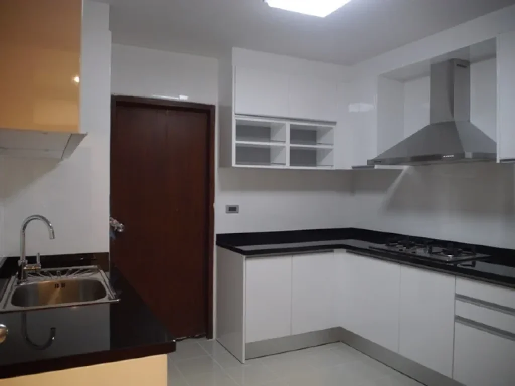 Condo for Rent at Narathiwas Soi 7 150 sqm