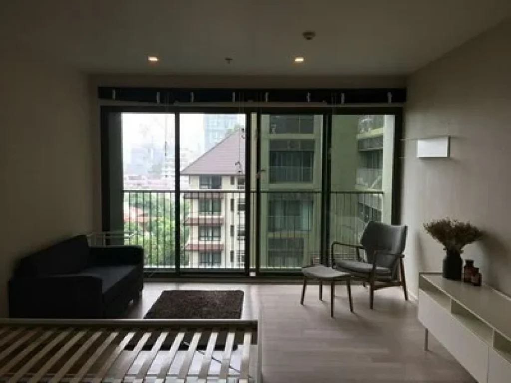 FOR RENT NOBLE SOLO THONGLOR STUDIO 40 SQM WITH BATH TUB