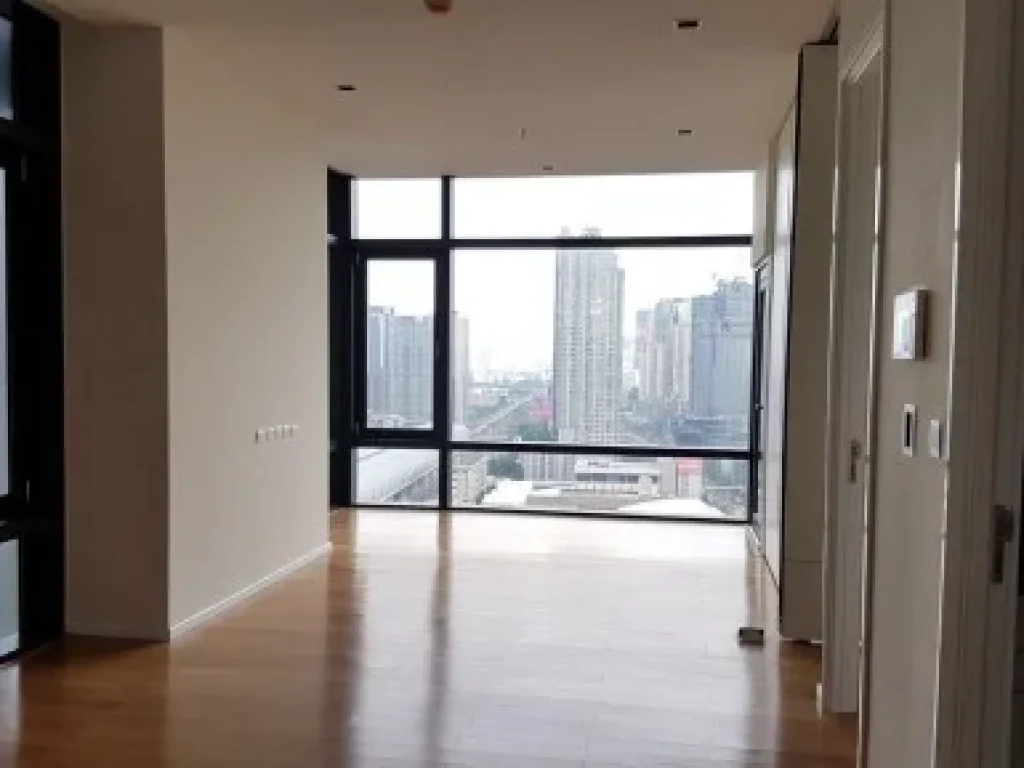 Beautiful 1 Bedroom 57 sqm level 22 Near Phetchburi MRT 5 minutes