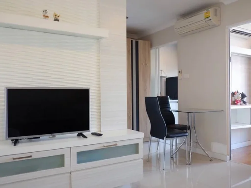 T182 ให้เช่า LUMPINI PLACE RAMA 9  RATCHADA ชั้น 10  37 ตรม เฟอร์ครบ มีเครื่องซักผ้า 15000 บาทต่อเดือน