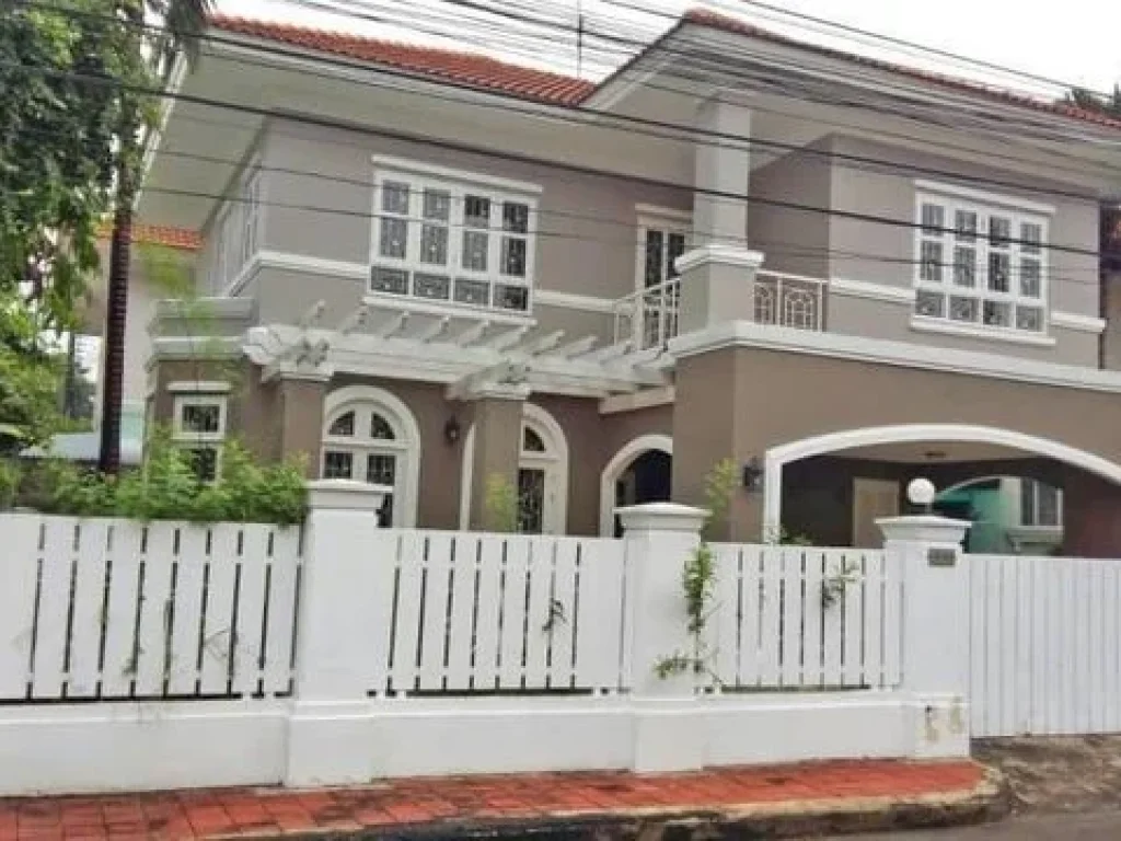 NS023 ขาย PASSORN PRESTIGE RANGSIT  KLONG 2 ใกล้ ฟิวเจอร์พาร์ครังสิต 56 ตรว 3 นอน 3 น้ำ 3190000 บาท