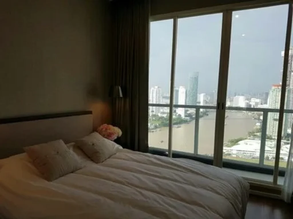 For rent 3 bed at Menam Residense luxury residential next to Asiatique with river view