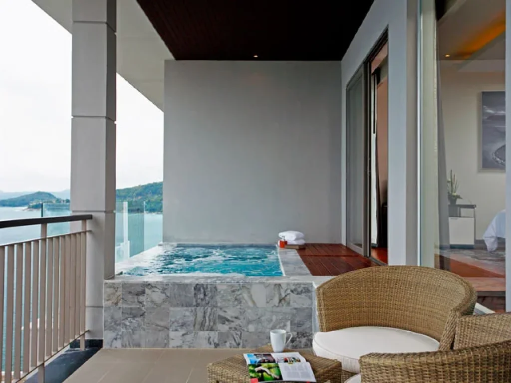 HOTEL ON PHUKET ISLAND NOW SELLING