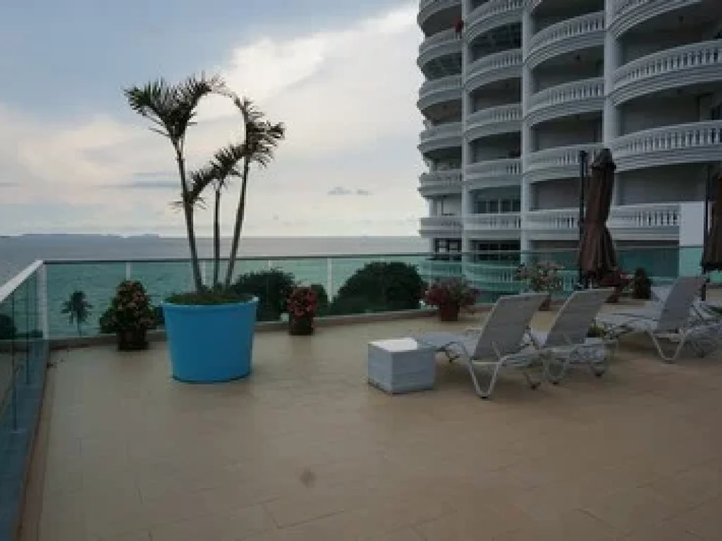 Beach front condo for Sell at Wongamat beach Pattaya