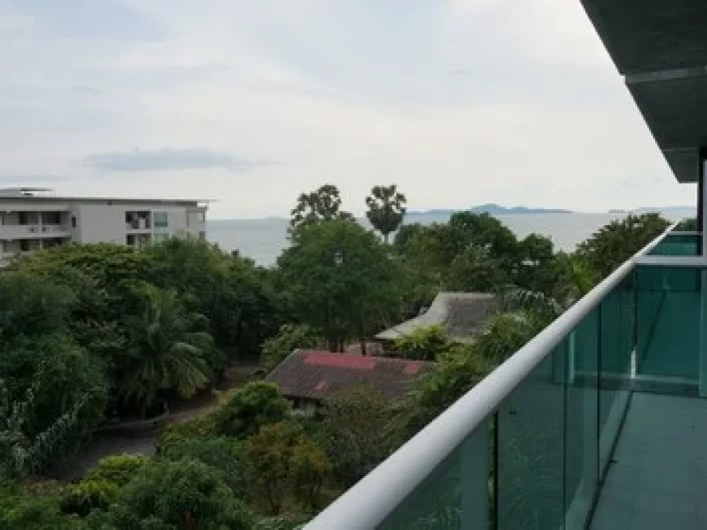 Truly Beach front condo at Wongamat beach Pattaya ขายคอนโดริมหาด