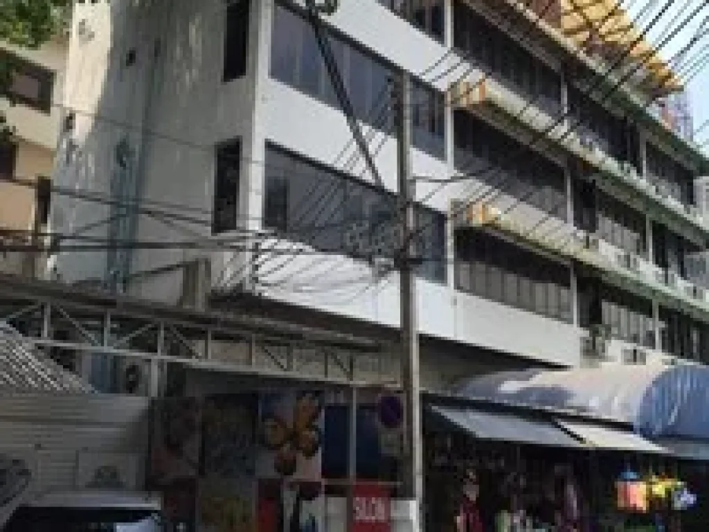 ขายด่วน ทาวเฮ้าท์ 4ชั้น ซอย สีลม20 ทำเลดี For Sale Townhouse at Soi Silom20