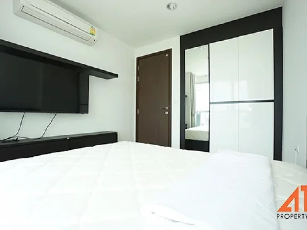 Condo for rent Rhythm Sathorn Narathiwas 35 sqm 14th floor