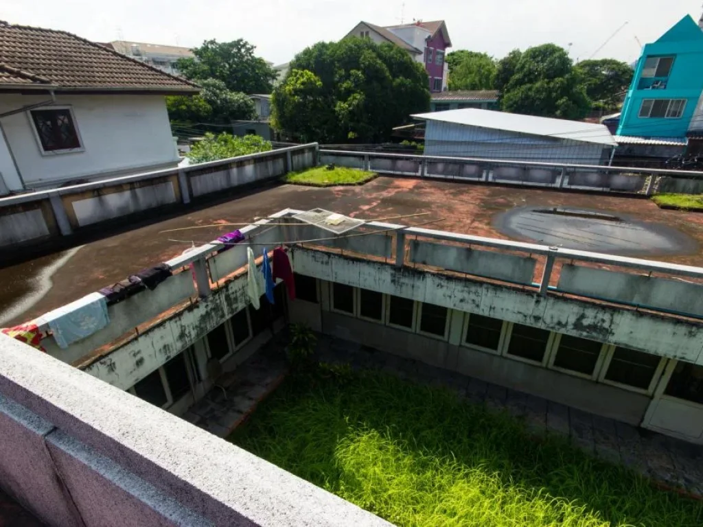 ขายบ้านพร้อมที่ดิน 305 ตรวา สุขุมวิท 50