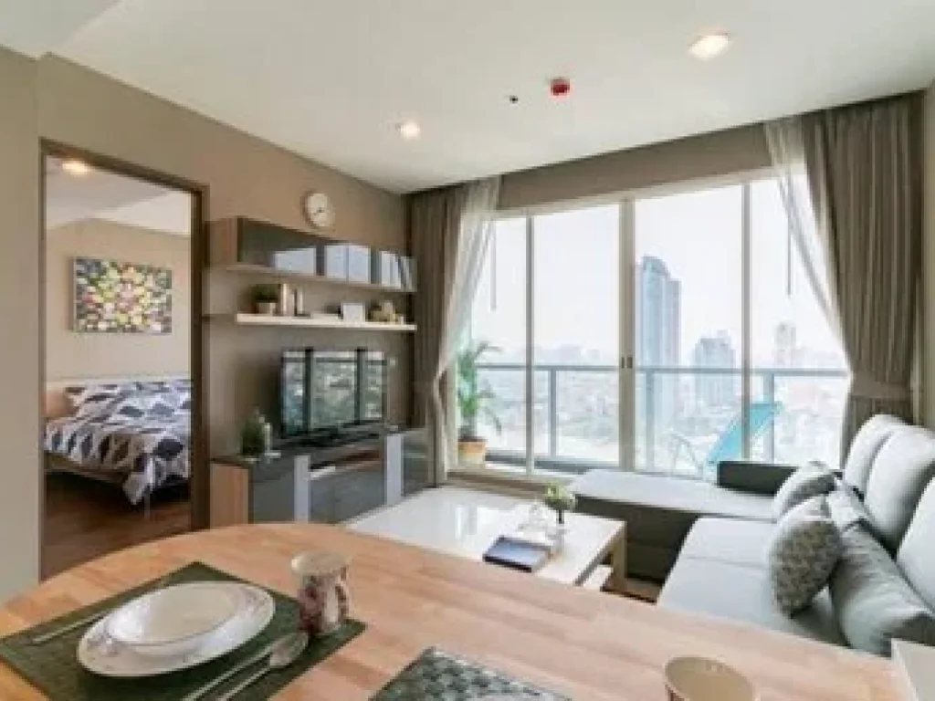 RC0586M ให้เช่า Menam Residences ใกล้BTSสะพานตากสิน ชั้น19  50 ตรม  50000 บาท วิวเมือง