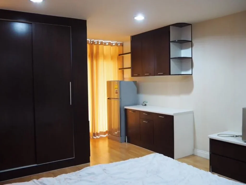 ให้เช่า คอนโด สาทร เรสซิเด้นซ์ Sathorn Residence 8000 บาท