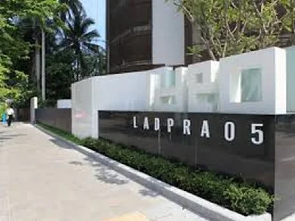 ขาย IDEO LADPRAO 5 ขนาด 61 ตรม 53 M Sell IDEO LADPRAO 5 size 61 sqm 53 M