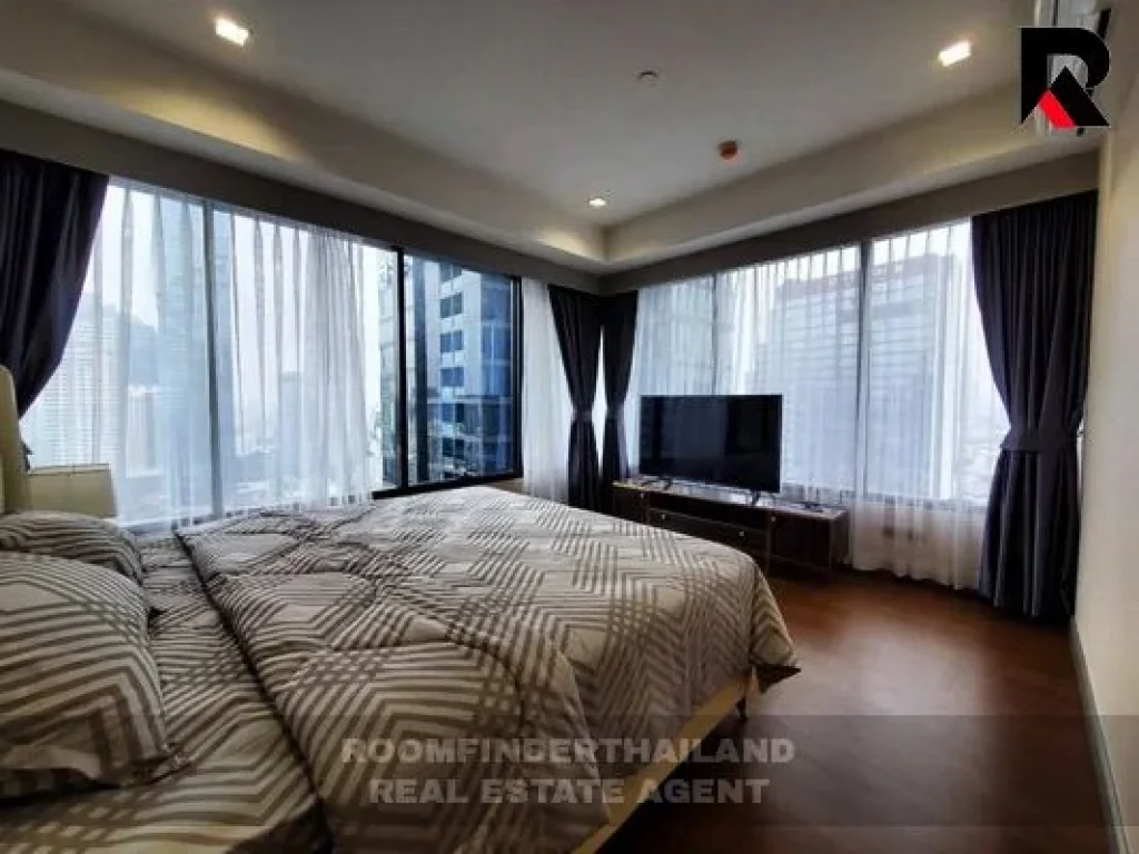 เช่า FOR RENT M SILOM CONDOMINIUM 2 beds 2 baths 88 Sqm65000 CLOSE BTS CHONGNONSI