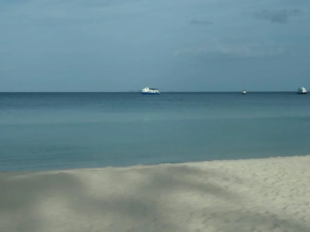 ขายที่ดินติดชายทะเล หาดทุ่งวัวแล่น ตสะพลี อปะทิว จชุมพร