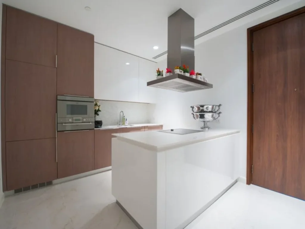 For Rent ให้เช่า 185 Rajadamri 2 bed 2 bath 107 sqm BTS Ratchadamri