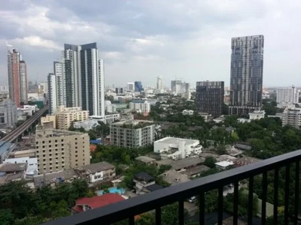 For rent Noble Remix near BTS Thonglor Studio 37 Sqm Floor 16 Fully Furnished