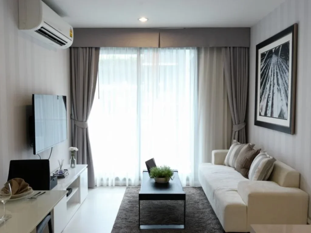 For Rent ให้เช่า RHYTHM Sukhumvit 42 1 bed 1 bath 45 sqm BTS Ekamai