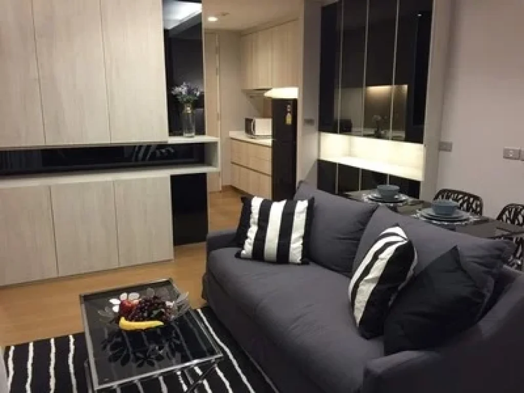 The Lumpini 24 condo for rent 19th floor 54 sqm 2 bed 2 bath