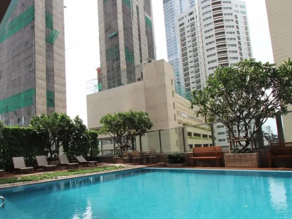 คอนโดให้เช่า The Emporio Place 24 สุขุมวิท 24 ใกล้สถานี BTS พร้อมพงศ์