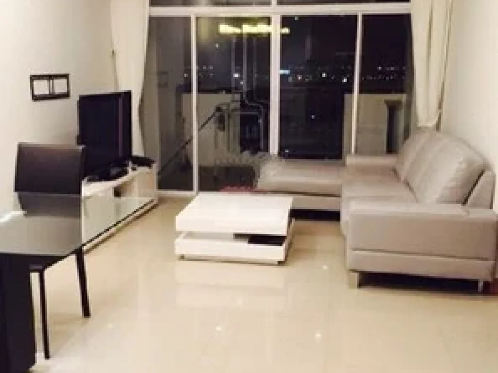 Monterey Place condo for rent 2 bed 2 bath 200m from Sirikit MRT Station