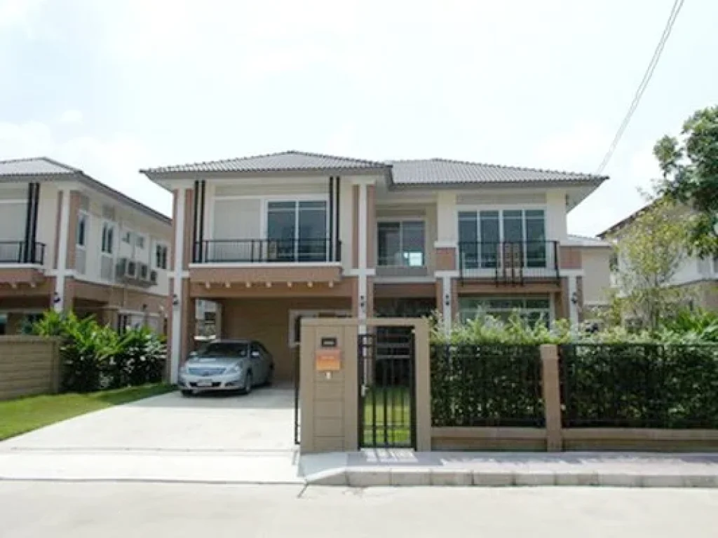 เช่า FOR RENT PASSORN PRESTIGE PATTANAKARN 38 3 beds 3 baths 50 Sqw50000 Modern Decorated GOOD COMMUNITIES