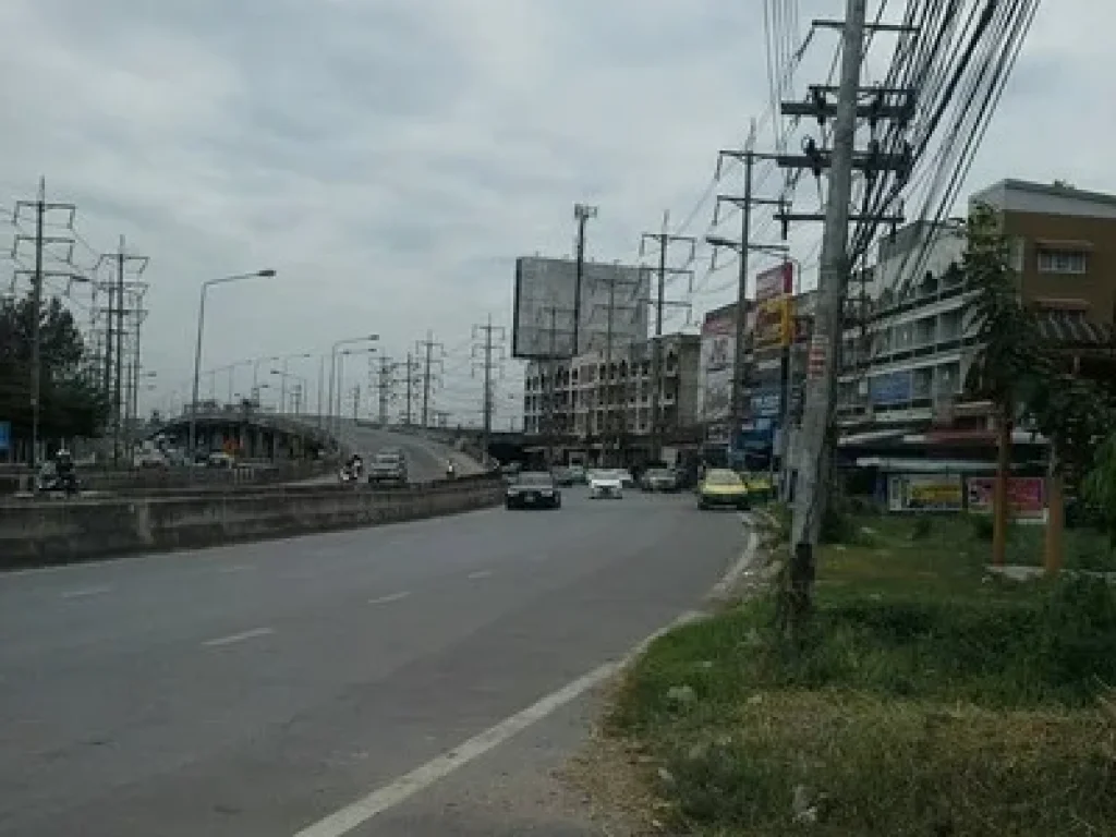 ขายที่ดินใกล้กับสามแยกบางพูน อำเภอเมืองปทุมธานี จังหวัดปทุมธานี