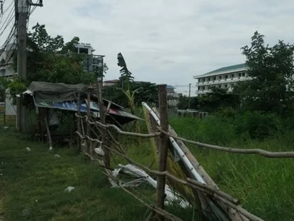 ขายที่ดินใกล้กับสามแยกบางพูน อำเภอเมืองปทุมธานี จังหวัดปทุมธานี