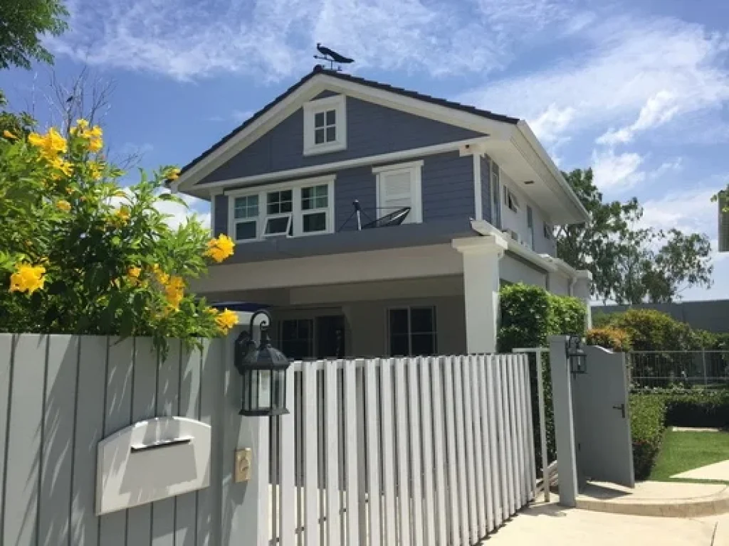 เช่า FOR RENT CHAIYAPRUK BANGNA KM7 3 beds 3 baths 65 Sqw 55000 Brand New Village NEAR MEGA BANGNA