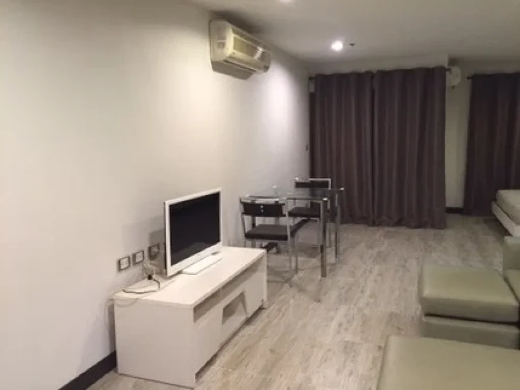 ให้เช่าห้องชุด คอนโด Silom City Resort ห้อง Studio ขนาด 44 ตรม อยู่ใกล้สถานี BTS ช่องนนทรี