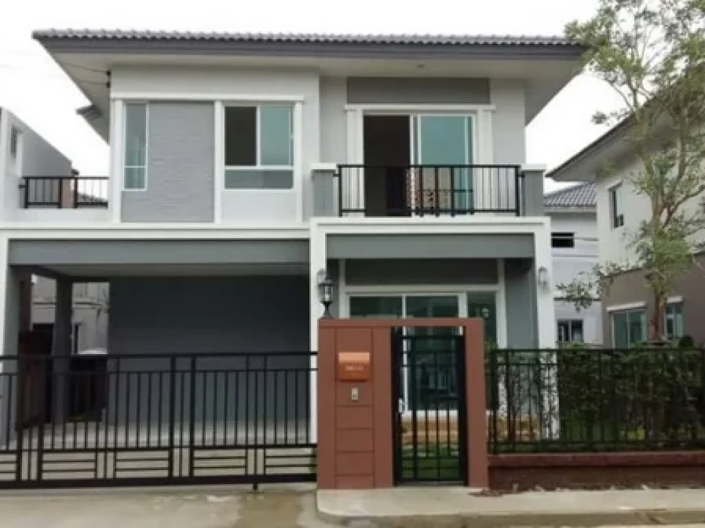 FOR RENT สำหรับเช่า Passorn Pattanakarn 38 3 beds 2 baths 38 Sqw 45000 Fully Furnished Nice Decorated With Good Communities HOT DEAL