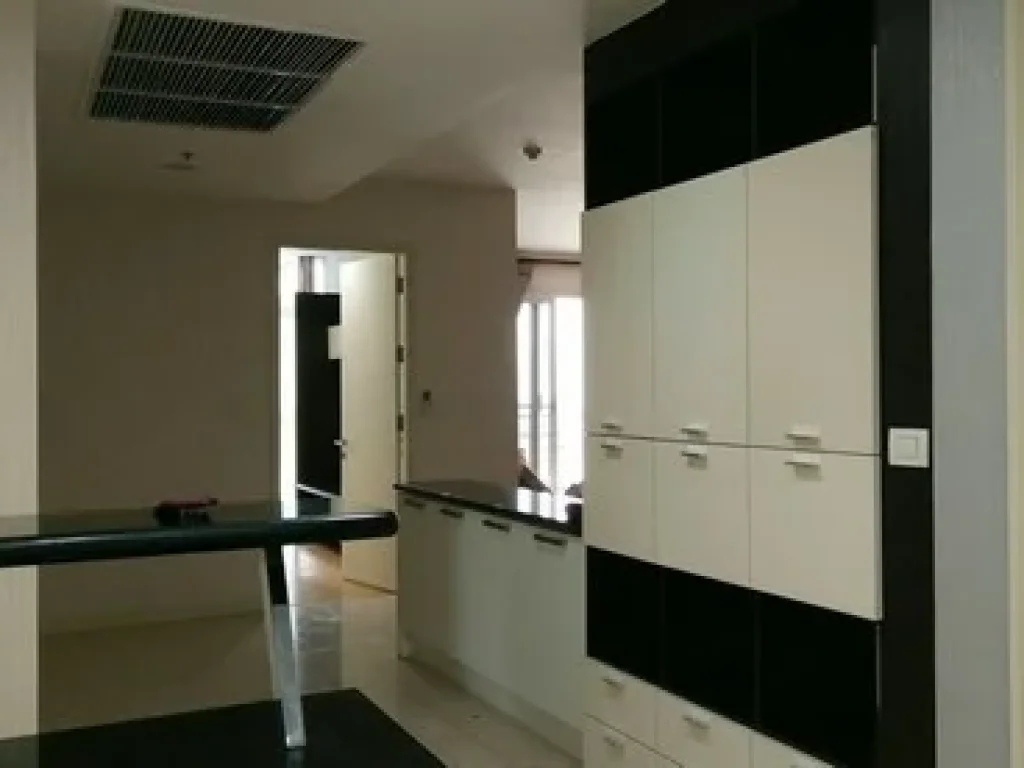 Sell Condo close to Ekkamai BTS Nusasiri Grand 180 sqm 10th Floor New Room with special price