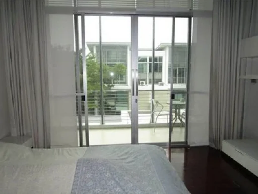 landmark residence townhome ให้เช่า ใกล้ MRT ลาดพร้าว ราคา 70000 0627824672