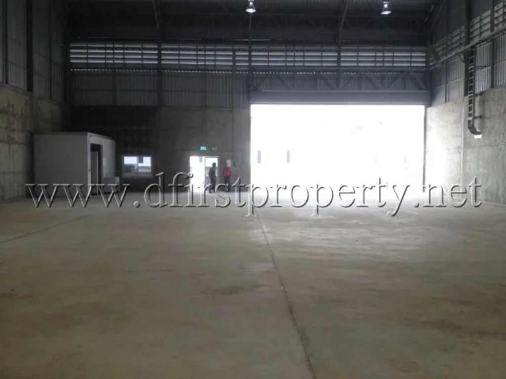 โกดังใหม่ให้เช่าลำลูกกาคลอง7พื้นที่ 550 ตรม New Warehouse for rent in Lamlukka Klong 7are550 sqm