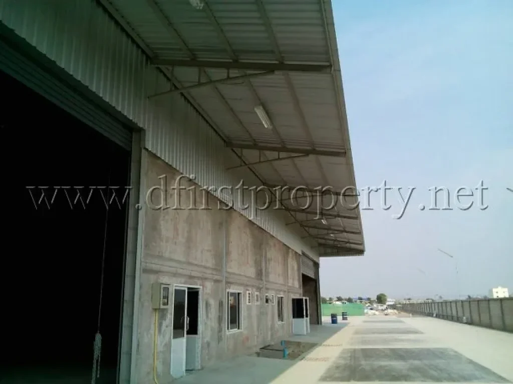 โกดังใหม่ให้เช่าลำลูกกาคลอง7พื้นที่ 550 ตรม New Warehouse for rent in Lamlukka Klong 7are550 sqm