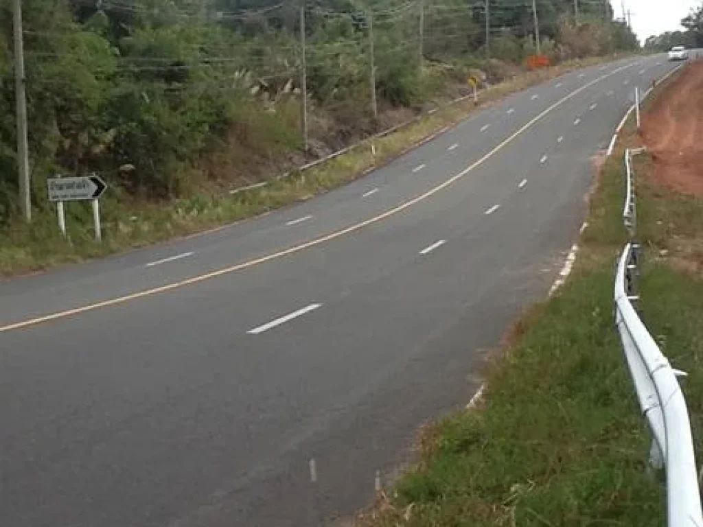 ขายที่ดินสวยและถูก ติดชายหาด ติดถนนใหญ่สายหลักสุขุมวิท